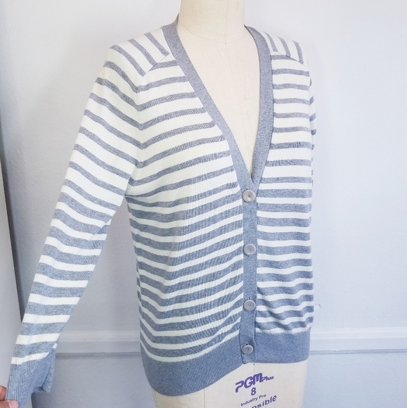 🌸 Vince | Gray Stripe Cardigan Cotton Cashmere sweater L - Picture 1 of 9